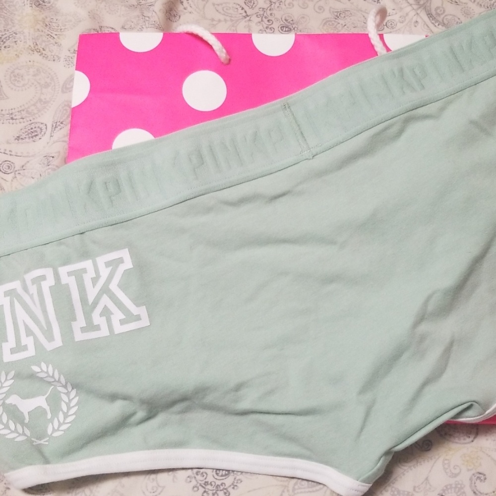 Bundle of 4 VS pink panties - Picture 3 of 6